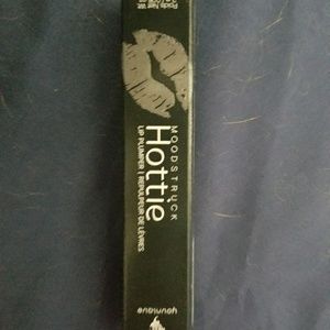 Younique Hottie Lip Plumper